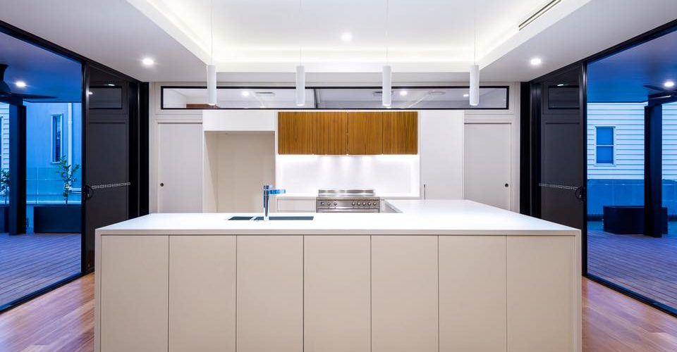 Bulimba 1 - kitchen